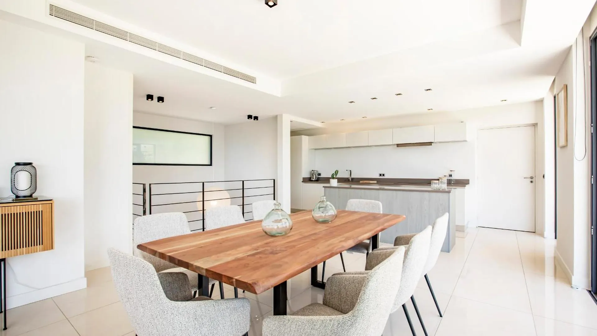 Ref 2152 - Le Cannet - Sea View Villa For Rent